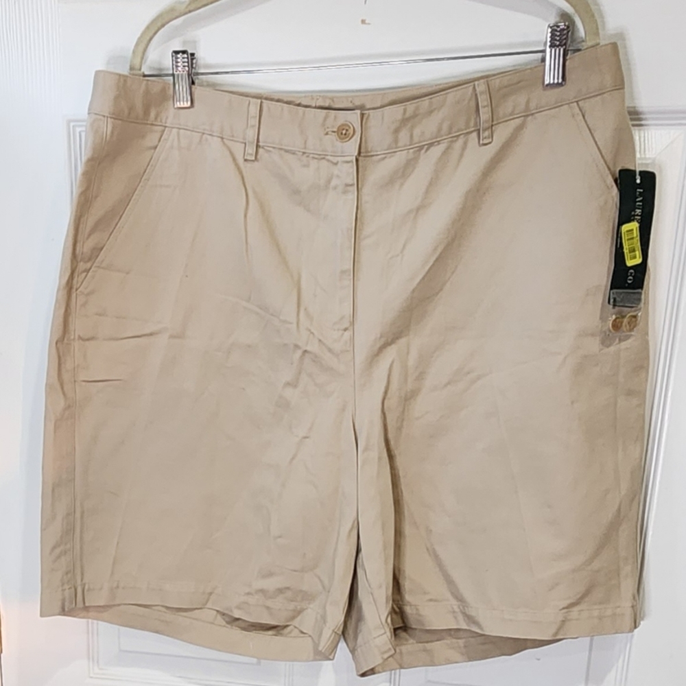 NWT Lauren Ralph Lauren Chino Dress Khaki Shorts Women's size 16w